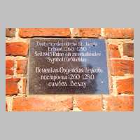 111-1001 Gedenktafel an der Ruine der Wehlauer Kirche.jpg